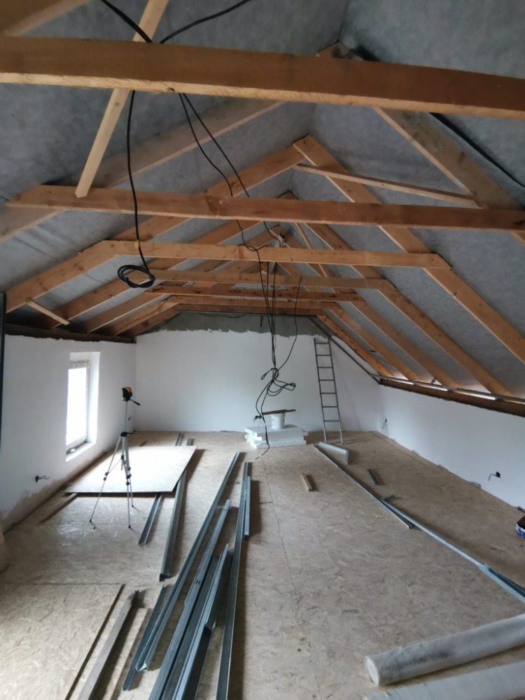 Rodinný dům Panoší Újezd – kompletní rekonstrukce - foto 47